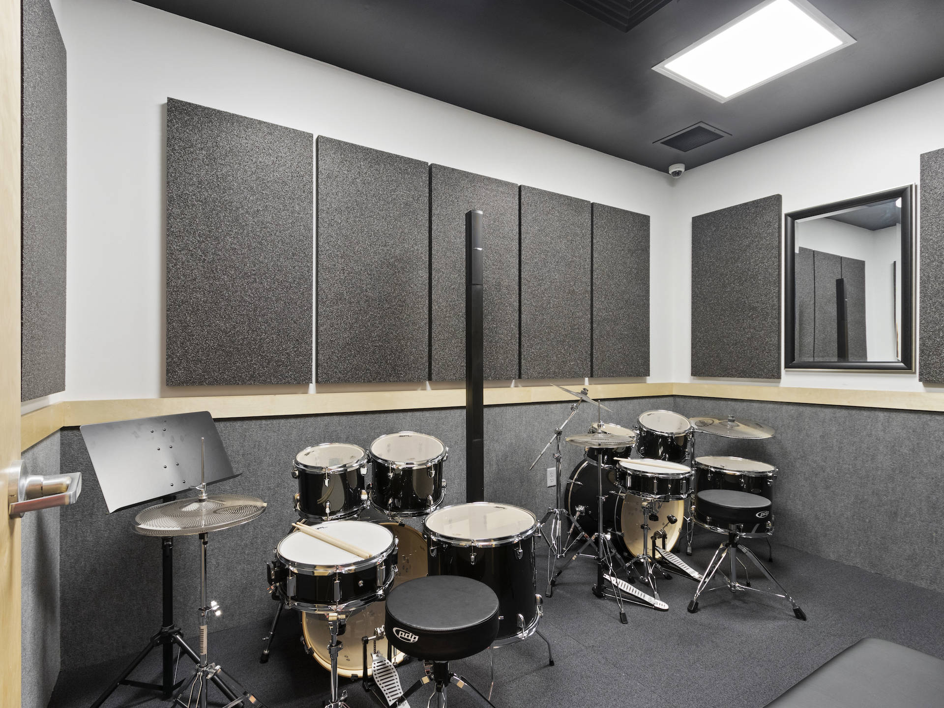 Guitar Center Gallery